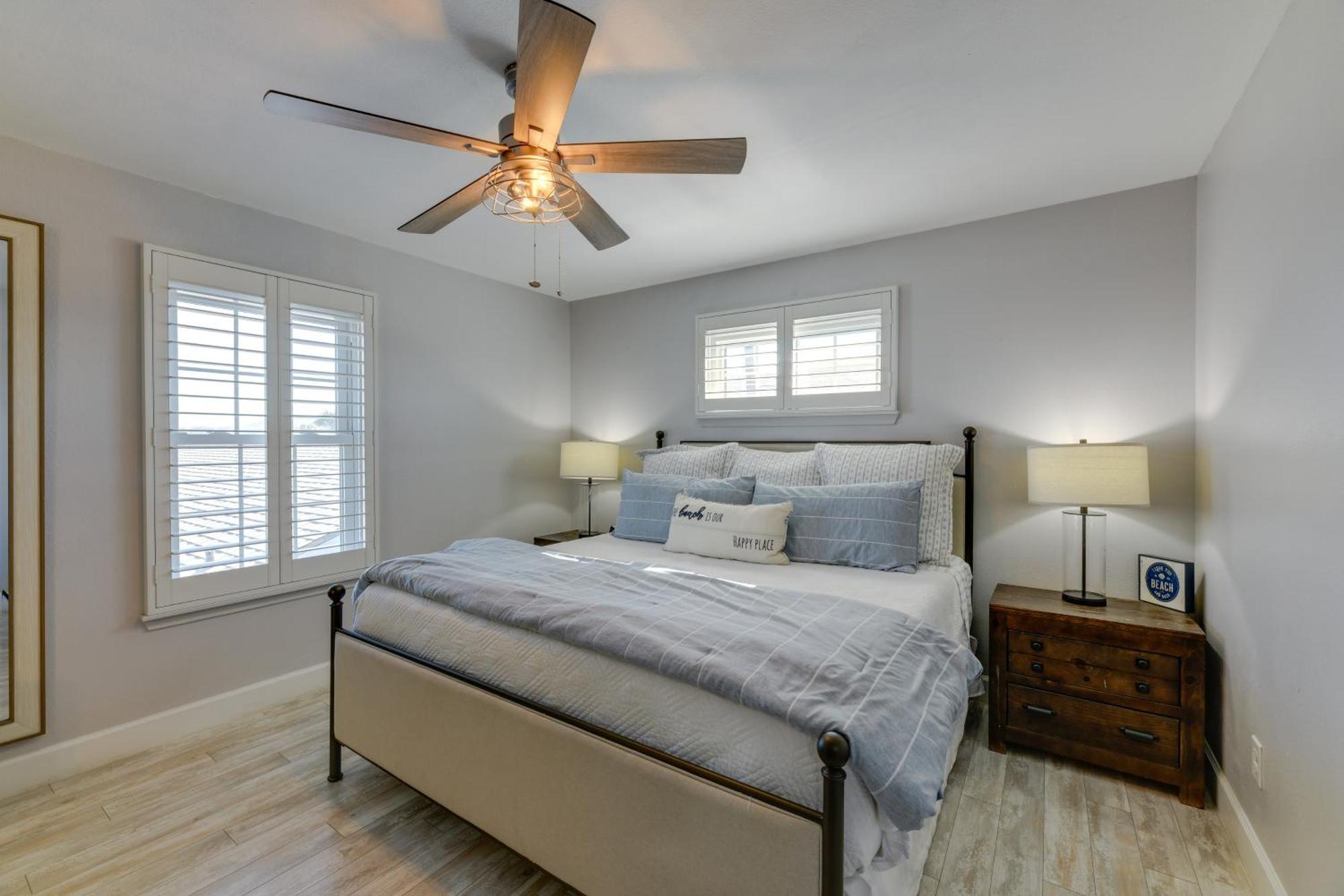 Trendy Port Aransas Home With Private Pool And Deck! 외부 사진